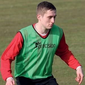 Precision Striped Mesh Training Bib (M/L) Green