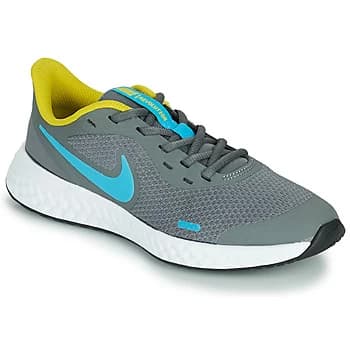Nike REVOLUTION 5 GS boys's Childrens Sports Trainers (Shoes) in Grey kid,5,3 kid,4.5 kid,5.5,4 kid,Kid 3,Kid 4,Kid 5,Kid 6