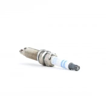 Bosch Spark Plug RENAULT,NISSAN 0 242 135 531 MQ701125,224011HA1C,224011KT1B 224013TA1B,224013TA7B,22401ED71B,B24011KTVA,BY483DF6H0