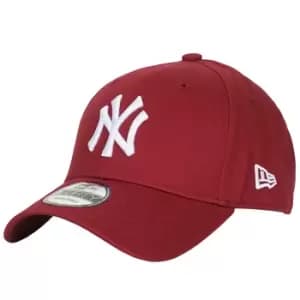 New-Era LEAGUE ESSENTIAL 9FORTY NEW YORK YANKEES womens Cap in Red