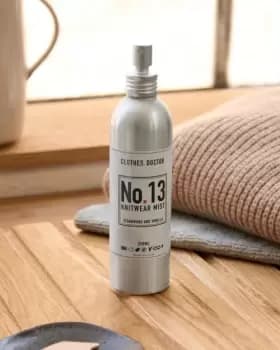 CD KNITWEAR MIST - CEDARWOOD AND VANILLA - 250ml