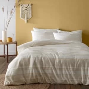 Pineapple Elephant Cairns Tufted Jacquard Duvet Cover and Pillowcase Set Ochre