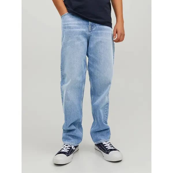 Loose Fit Jeans in Mid Rise