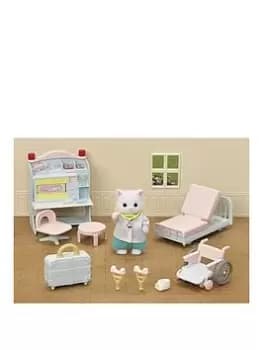 Sylvanian Families Village Doctor Starter Set