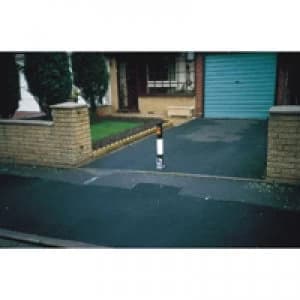 Slingsby VFM Black White Heavy Duty Removable Steel Bollard Medium 319859
