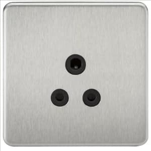 KnightsBridge 1G 5A Screwless Brushed Chrome Round Pin 230V Unswitched Electrical Wall Socket - Black Insert