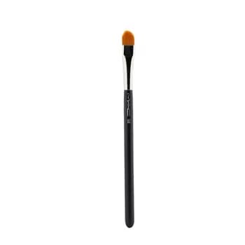 MAC195 Synthetic Concealer Brush -