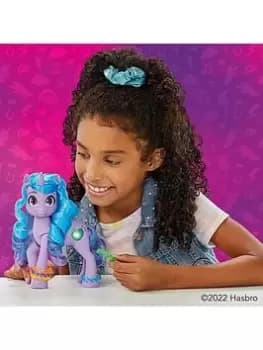 My Little Pony See Your Sparkle Izzy Moonbow