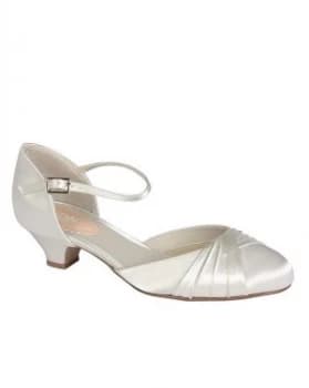 Paradox London Protea Open Courts