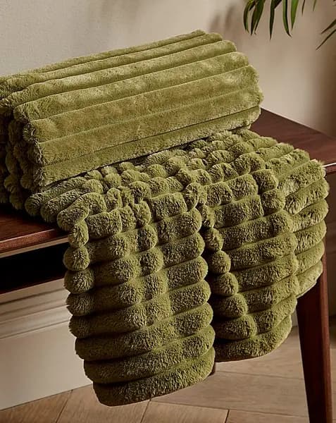 Cosy Ribbed Throw Olive 130X170 MN30705