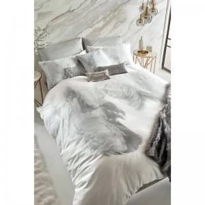 Rita Ora Pristina Duvet Cover