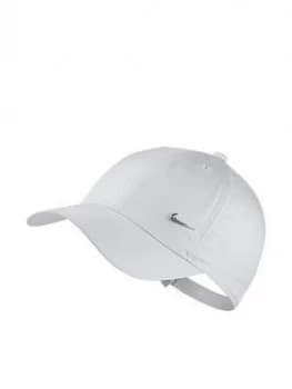 Nike Older Childrens Heritage86 Cap With Metal Swoosh - White