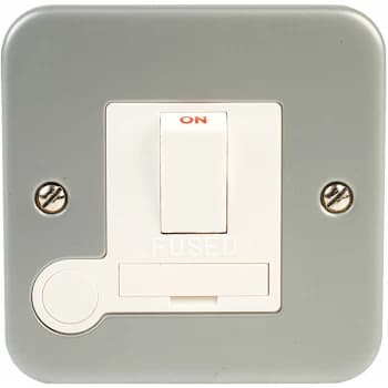 CL051 Metal Clad Switched Spur Unit 13A - Click