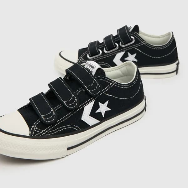 Converse Black & white star player 76 v Boys Junior trainers Black/White UK 12 (EU 30)