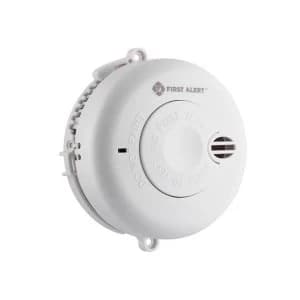 First Alert SA700UK Optical Smoke Alarm - AAA Batteries