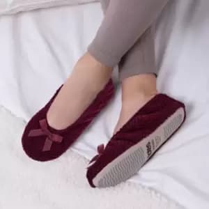 totes Isotoner Popcorn Ladies Ballet Slippers Burgundy