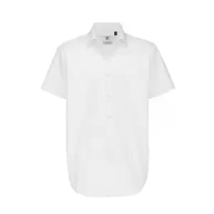 B&C Mens Sharp Twill Short Sleeve Shirt / Mens Shirts (S) (White)