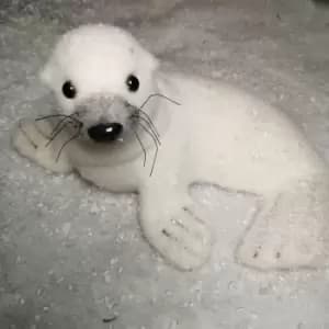 38cm Polystyrene Snow Effect Seal Christmas Decoration