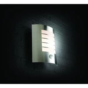 Wickes Oslo Chrome Wall Light with PIR - 60W