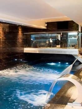 Virgin Experience Days Sunday Night Spa Break with Dinner and Treatment for Two at Double Tree by Hilton Hotel & Spa Liverpool, One Colour, Women