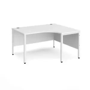 Office Desk Right Hand Corner Desk 1400mm White Top With White Frame 1200mm Depth Maestro 25 MB14ERWHWH