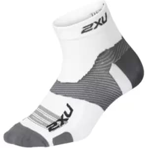 2XU Vectr Ultralight quarter Crew Sock - White