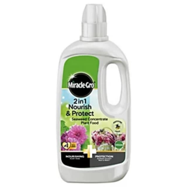 Miracle Gro 2 in 1 Nourish and Protect Seaweed Plant Food - 800 ml