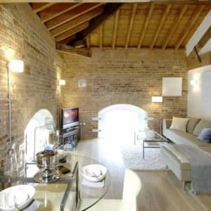 1 Light Up & Down Wall Light White Glass, E14