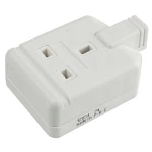 BQ 13A 1 Gang White Unswitched Trailing Socket