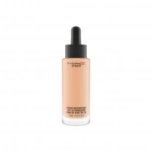 MAC Studio Waterweight SPF 30 Foundation Nc35