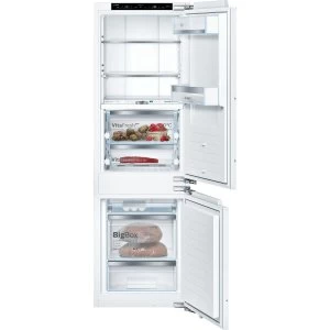 Bosch Serie 8 KIF86PFE0 223L Frost Free Integrated Fridge Freezer