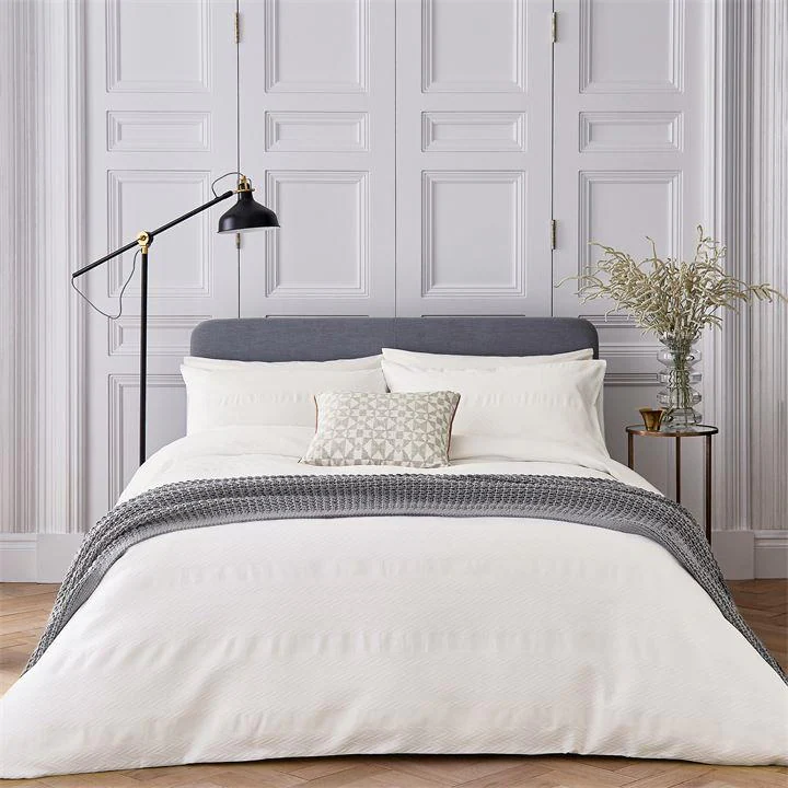 Bedeck of Belfast White Textured Cotton Kenza' Duvet Cover - double