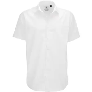 B&C Mens Smart Short Sleeve Shirt / Mens Shirts (S) (White)