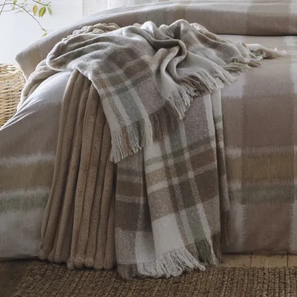 Appletree Verbier Faux Mohair Throw 130cm x 180cm Natural