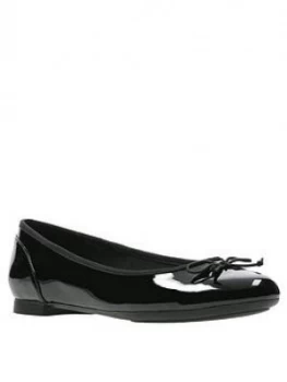 Clarks Couture Bloom Ballerina - Black Patent, Size 5, Women