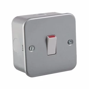 KnightsBridge 20A Metal Clad 1G Double Pole 230V Electric Wall Plate Switch