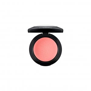 MAC Mineralize Blush Hey Coral Hey