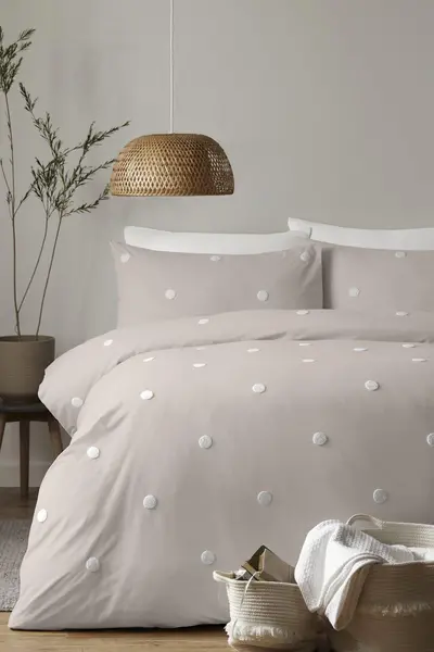 Appletree 'Dot Garden' 100% Cotton Embellished Duvet Cover Set Off White