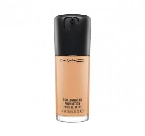 MAC PRO LONGWEAR FOUNDATION Nw22