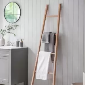 Garden Trading Southbourne Towel Ladder in Beech