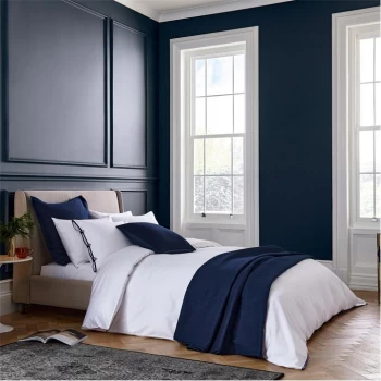 Bedeck of Belfast White and Dark Blue Cotton Sateen 300 Thread Count Fine Linens Komoro' Duvet Cover - double