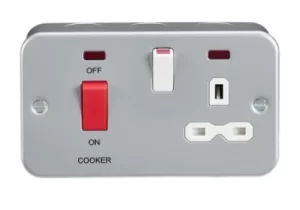 KnightsBridge Metal Clad 2G 45A DP Cooker Switch and 13A Switched Socket with Neons