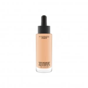 MAC Studio Waterweight SPF 30 Foundation Nc30