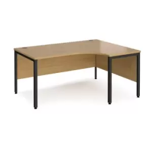 Office Desk Right Hand Corner Desk 1600mm Oak Top With Black Frame 1200mm Depth Maestro 25 MB16ERKO