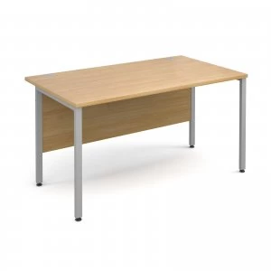 Maestro 25 SL Straight Desk 1400mm x 800mm - Silver H Frame OAK top