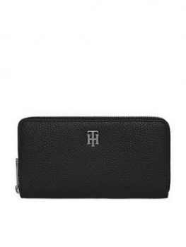 Tommy Hilfiger Black Essence Purse