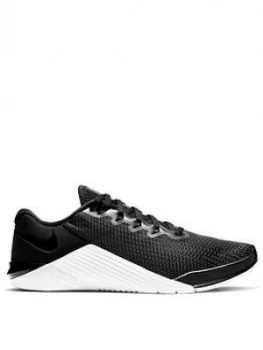 Nike Metcon 5 - Black/White, Size 5, Women