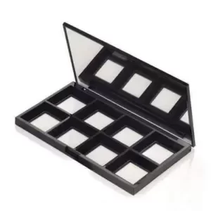 The Body Shop Down To Earth Eyeshadow 8-shade Case