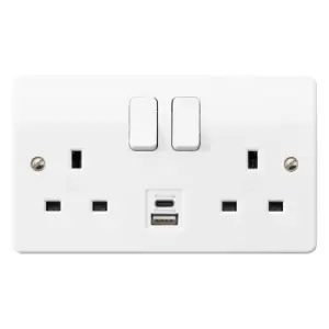 Mk White Double 13A Switched Socket With USB X2