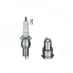 NGK Copper Core Spark Plug BPR8ES (3923)